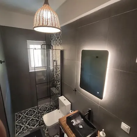 Loula Google It 빌라 리지아